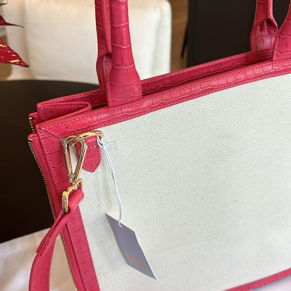 Neely & Chloe Monday Tote - Picture 2 of 11